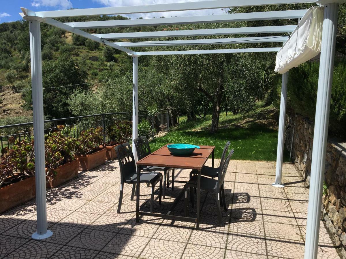Agriturismo Oltrealmare Civezza Екстер'єр фото